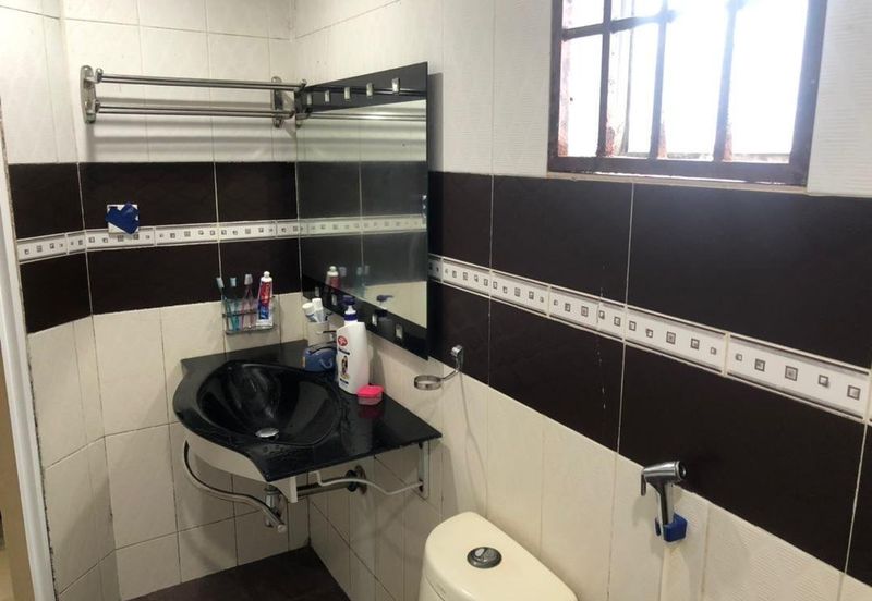 Puchong Perdana 27x65 fully Reno 250k with 5 room