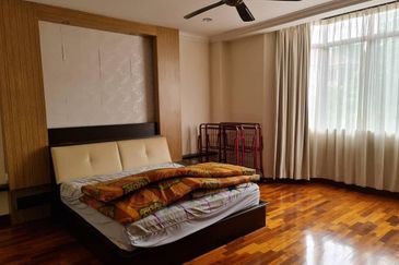 Vistaria Superlink Renovation land 3130sq 5R