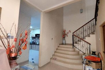 Puteri 9 semi-d fully Renovetion exp