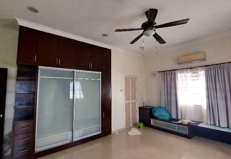 Puteri 9 semi-d fully Renovetion exp