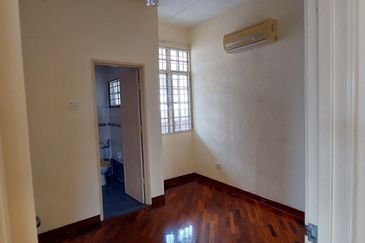 Puteri 12 basic unit