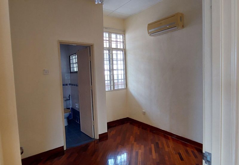 Puteri 12 basic unit