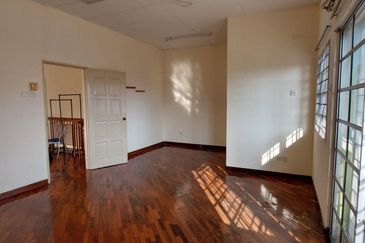 Puteri 12 basic unit