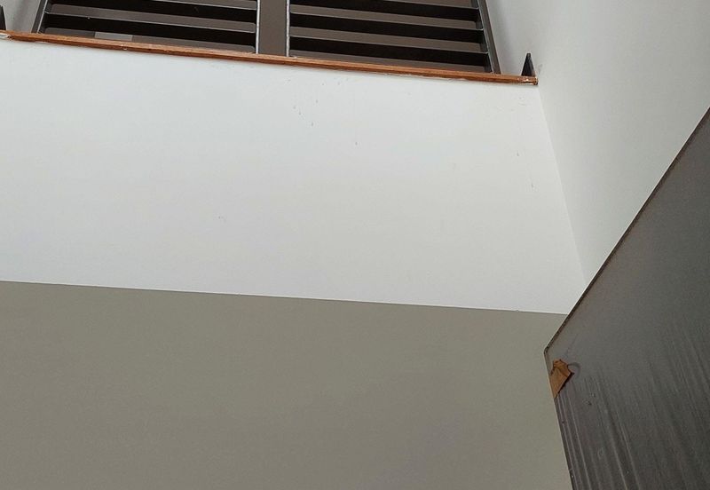 Laman Granview bran new 3 .5 sty with lift