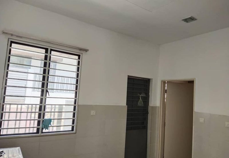 Saujana Laman Granview Bran new 3 Sty Bungalows