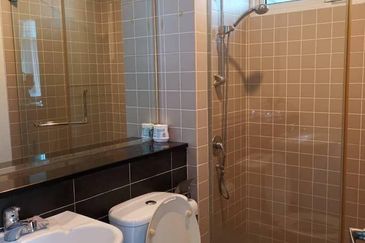 Saujana Laman Granview Bran new 3 Sty Bungalows