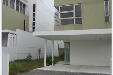 Saujana Laman Granview Bran new 3 Sty Bungalows