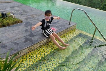 Belew market Price rm 600k Laman Granview 3 storey Bungalow Bran new basic unit