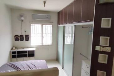 Puteri Bayu Apartment