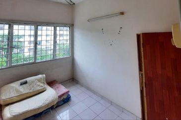 Puteri Bayu Apartment