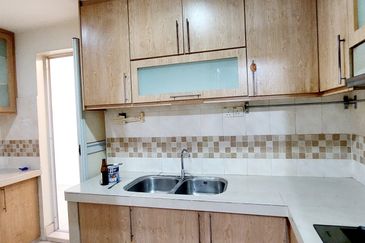 Puteri Bayu Apartment