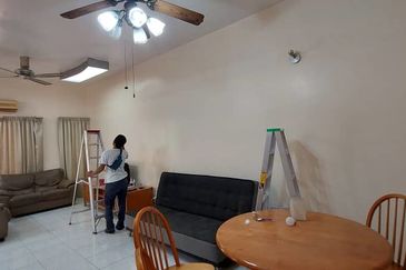 bandar Puteri 8 two and half sty move in conditon