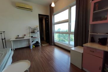 Taman Saujana Puchong