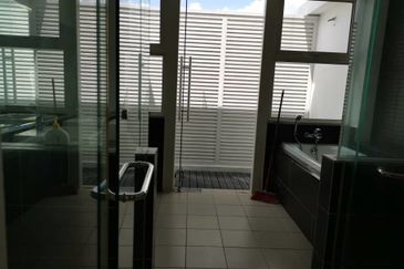 Taman Saujana Puchong