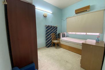 Bandar Kinrara 4 Renovation 22X70 Kitchen Exp