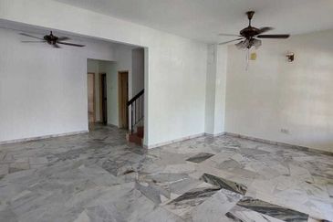 Bandar Kinrara 4 Renovation 22X70 Kitchen Exp