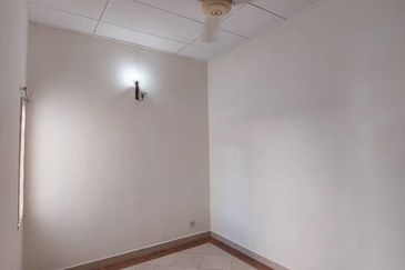 Bandar Kinrara 4 Renovation 22X70 Kitchen Exp