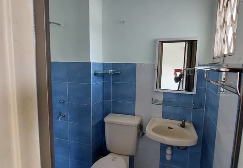 Bandar Kinrara 4 Renovation 22X70 Kitchen Exp