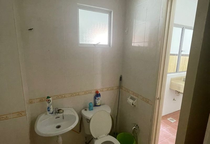 Bandar Puteri 12  Puchong move in condition 