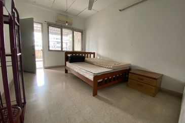 Bandar Puteri 12  Puchong move in condition 