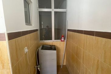 Bandar Puteri 12  Puchong move in condition 