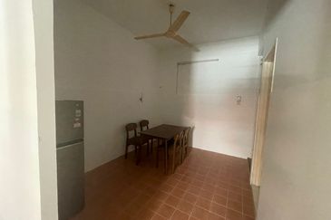 Bandar Puteri 12  Puchong move in condition 