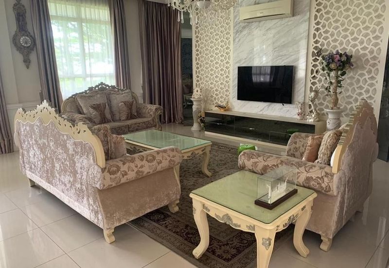 Puteri 12 face T+ facong East + below 1 m Price 