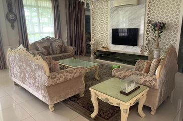 Puteri 12 face T+ facong East + below 1 m Price 