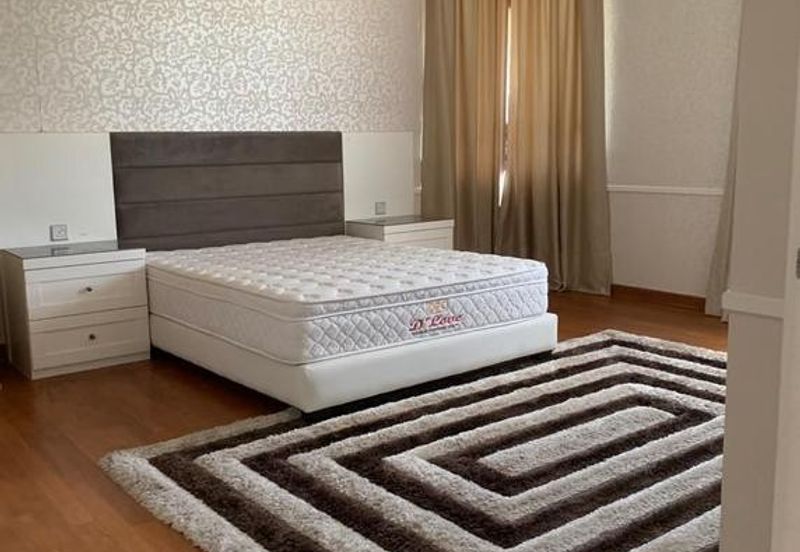 Puteri 12 face T+ facong East + below 1 m Price 