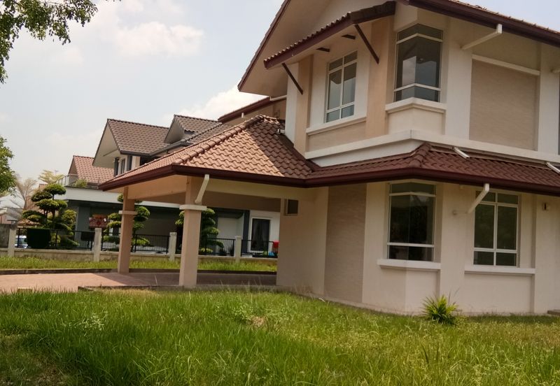 Puteri 12 face T+ facong East + below 1 m Price 