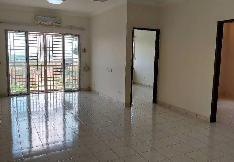 Puteri Bayu Apartment