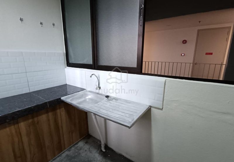 THE PULSE RESIDENCE & THE PULSE