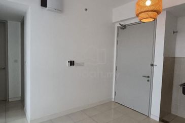 THE PULSE RESIDENCE & THE PULSE