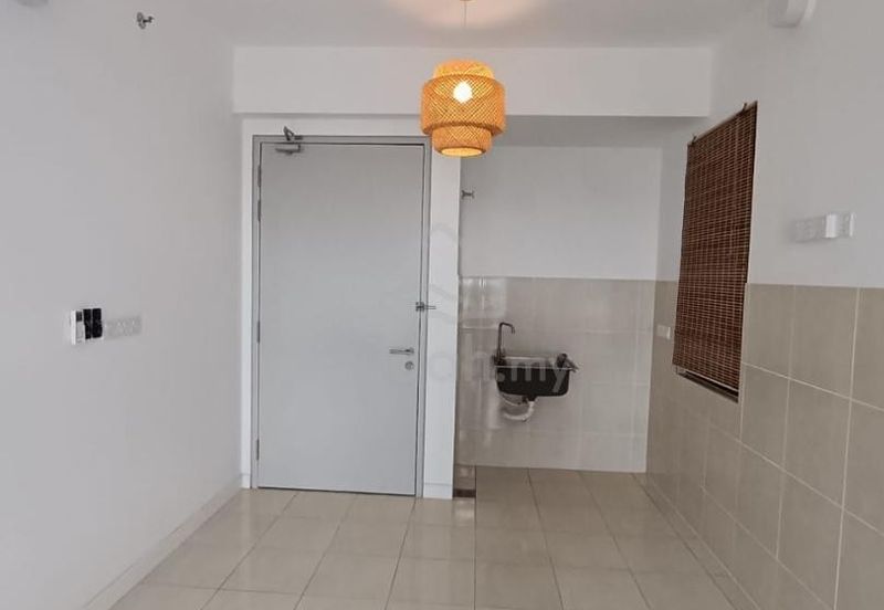 THE PULSE RESIDENCE & THE PULSE