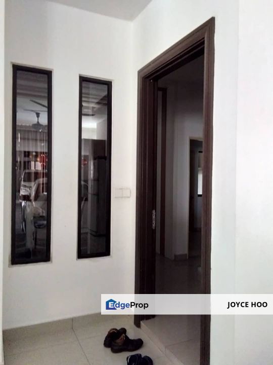 Luxury Sunway Eastwood 3 storey Superlink Tenant  can move in Date: 5 August , Selangor, Seri Kembangan