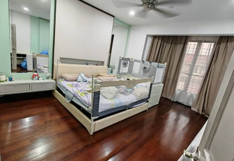 Taman Saujana Puchong