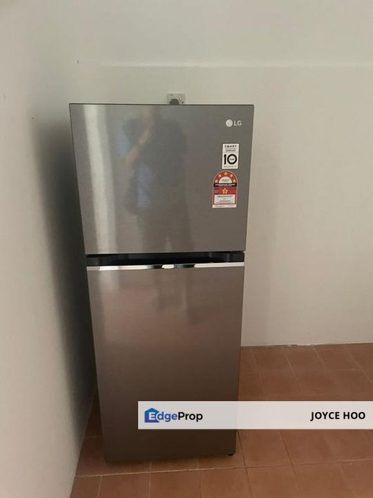 Bandar Puteri 12 Puchong Medium Room rental rm 600  small room rental rm 500 , Selangor, Bandar Puteri Puchong