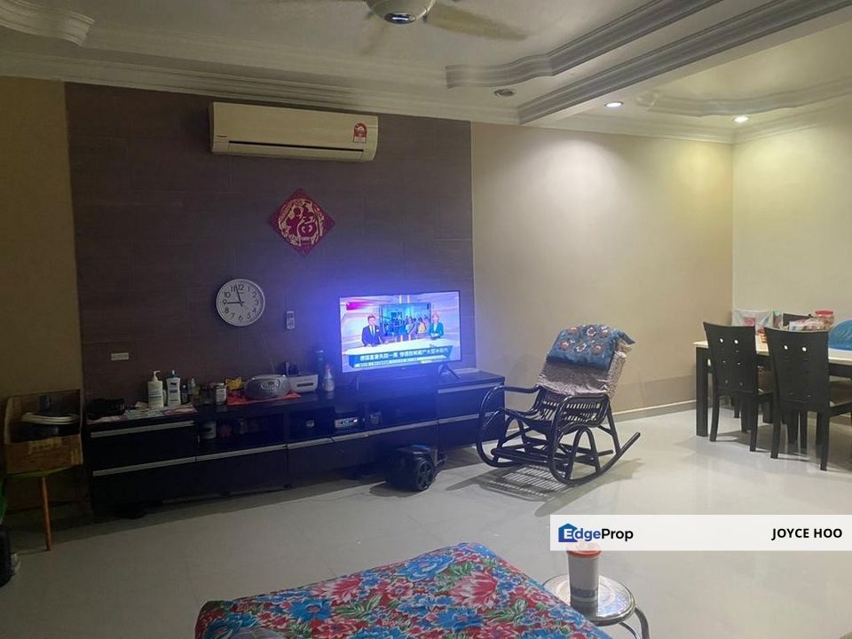 Bandar Puteri 12 Puchong Medium Room rental rm 600  small room rental rm 500 , Selangor, Bandar Puteri Puchong