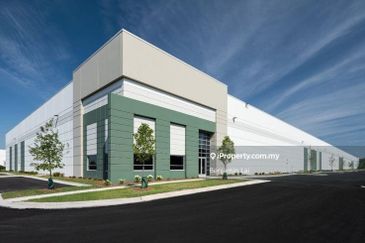 West Port, Pulau Indah