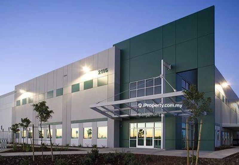 West Port, Pulau Indah