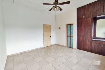 Jalan Bandar Kinrara 4/3