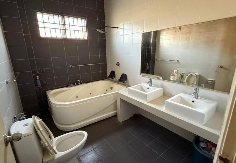 Seksyen 10, Shah Alam