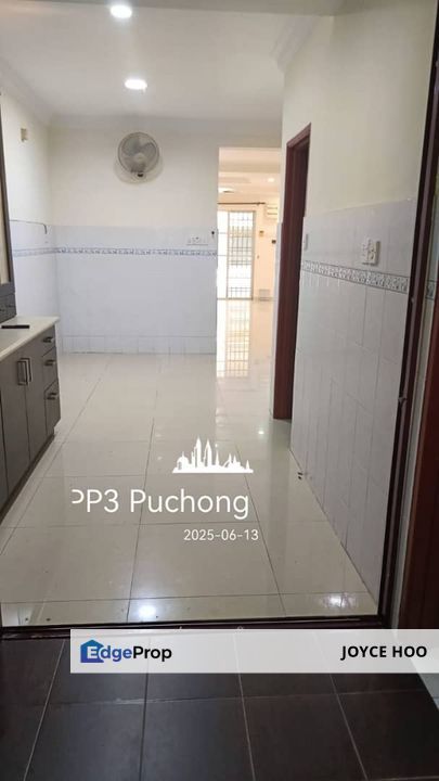 Putra Prima Double storey terrace house 20 *80, fully Extended, Just renovated with 5 rooms, Selangor, Puchong