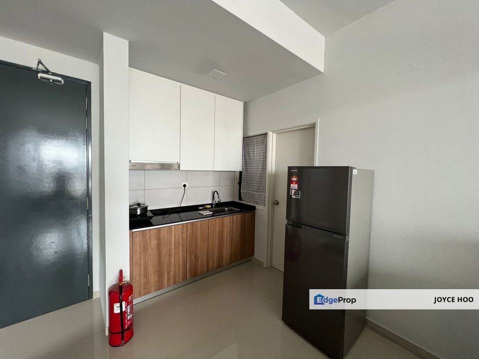 Partly furnished available now belew rental price, Selangor, Bandar Puteri Puchong