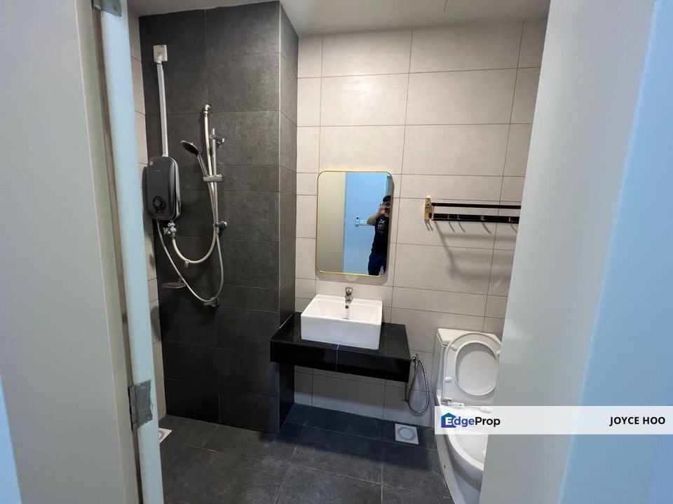 Partly furnished available now belew rental price, Selangor, Bandar Puteri Puchong