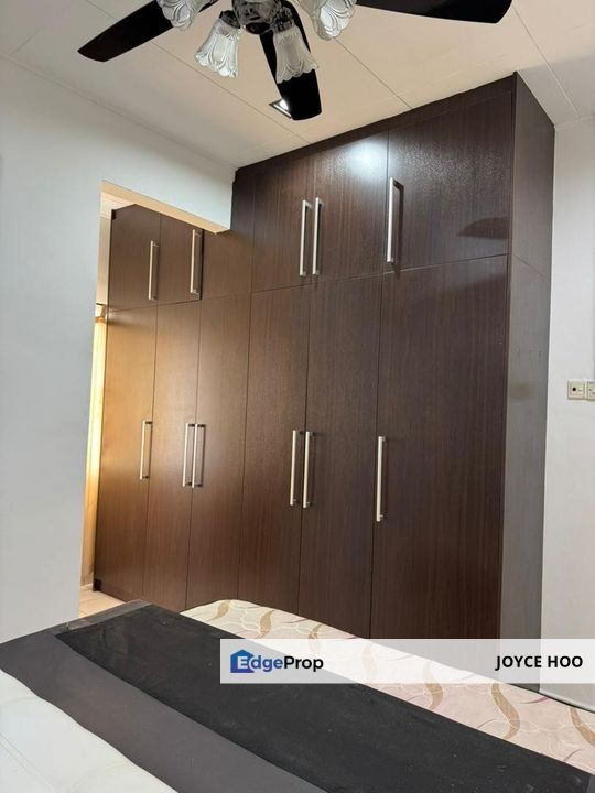 Casa Puter Fully furnished with balcony move in condition, Selangor, Bandar Puteri Puchong