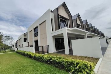 Luxura Designer Link Villas