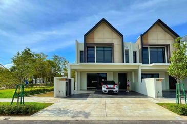 Luxura Designer Link Villas