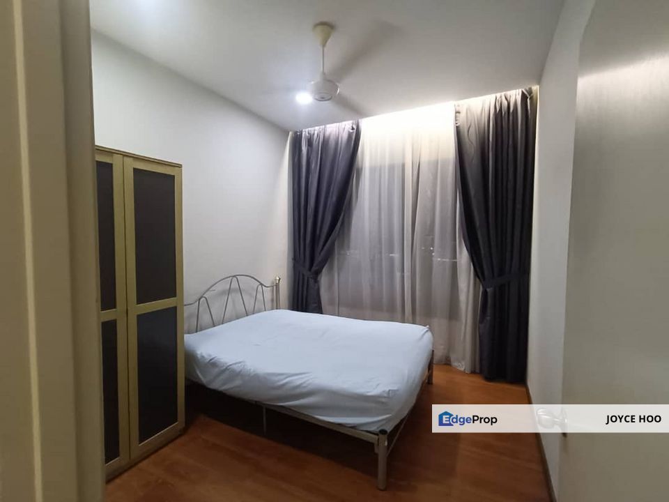 Zefer hill Fully Renovetion move in condition with 4room, Selangor, Puchong