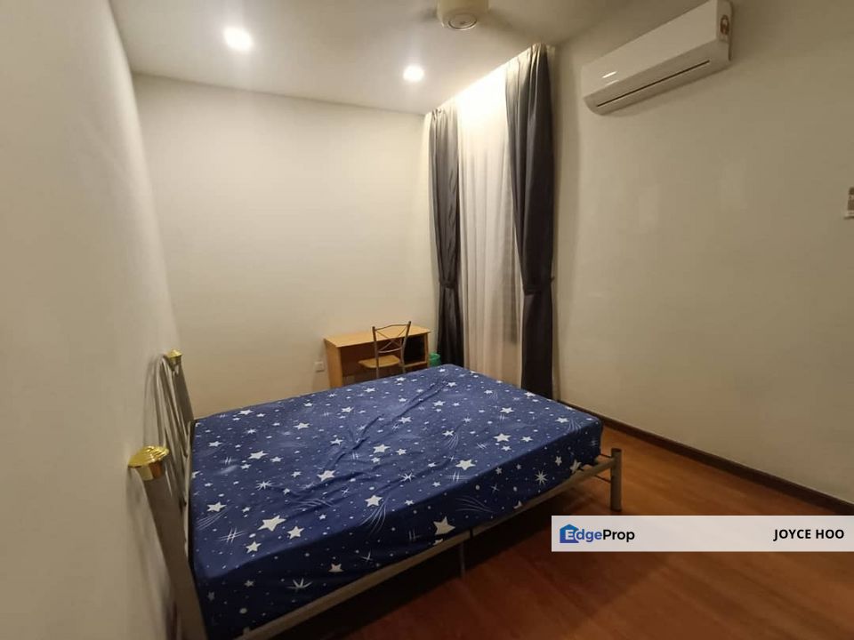 Zefer hill Fully Renovetion move in condition with 4room, Selangor, Puchong